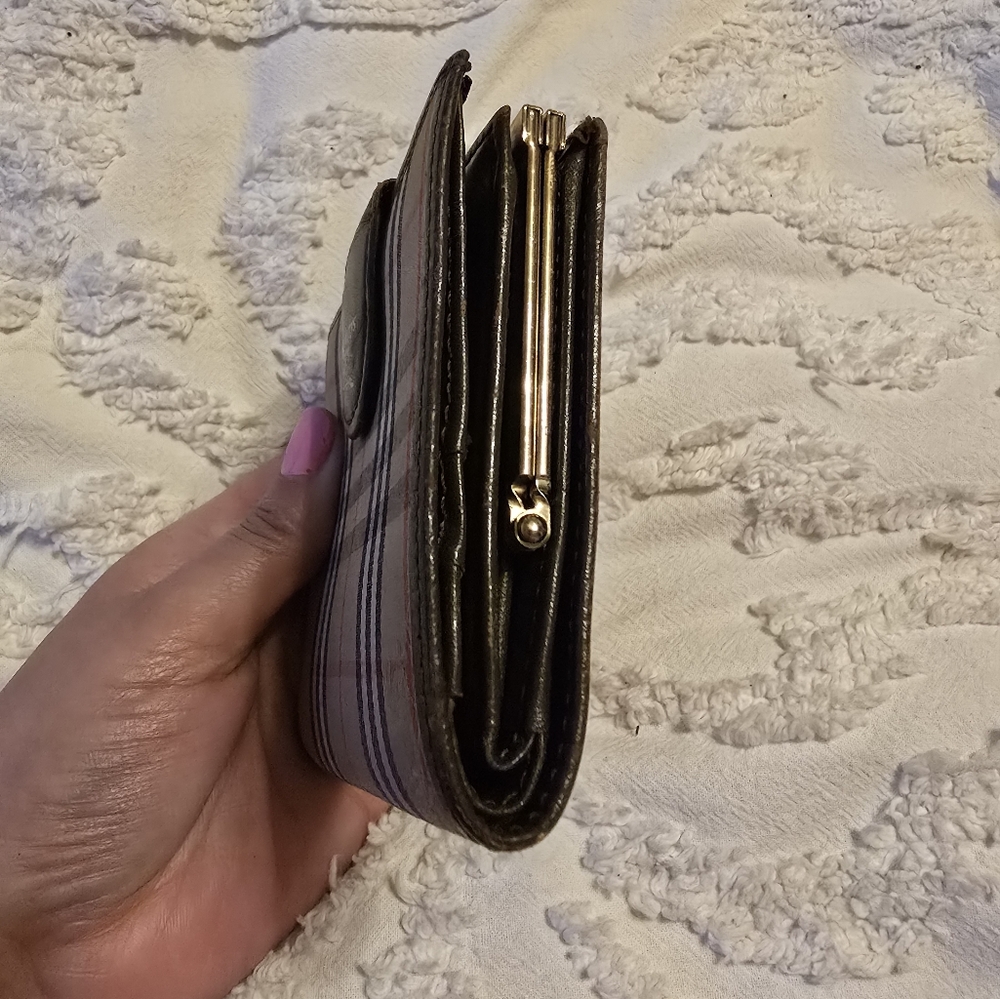 Burberry wallet - Picture 6 of 9